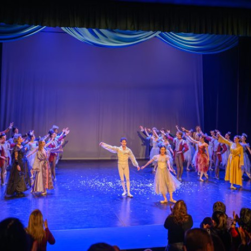 Teatrul de Balet Sibiu aduce la viață povestea Cenușăresei