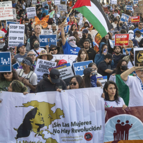 Tensiuni în centrul Los Angeles în urma operațiunilor antiimigratie