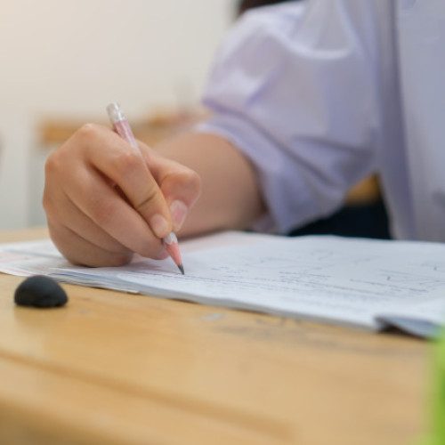 Înscrierile pentru a doua sesiune a Bacalaureatului încep astăzi. Care este calendarul