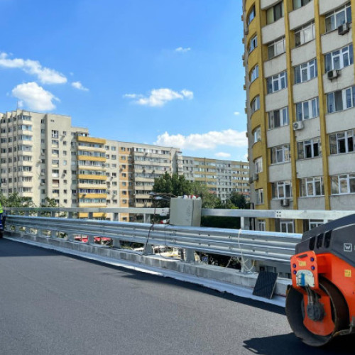 Încep lucrările de reparaţii pe străzile şi trotuarele din București. Câți bani va cheltui Primăria Capitalei și cât vor dura lucrările