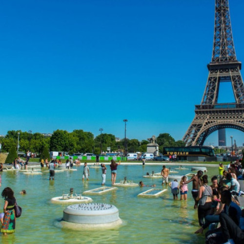 Foto „La plajă cu dușmanul”. Cine sunt propagandiștii Kremlinului care își fac vacanțele în Europa, deși demonizează Occidentul